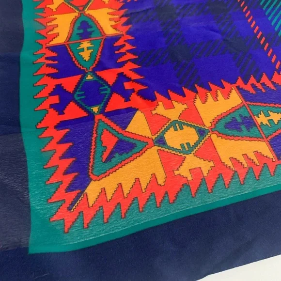 Vintage Scarf Made in Italy RN13962. - Picture 4 of 7